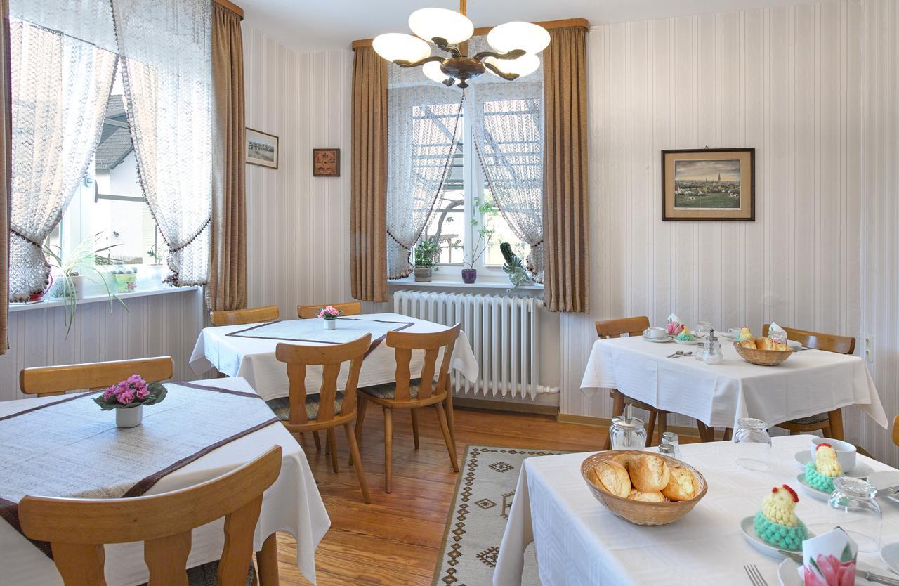 Pension "Haus Am Walde" Brodenbach, Mosel Exteriér fotografie